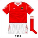 The crest now featured on the sleeves and shorts while the cuffs disappeared. This style was first seen in the Munster SHC semi-final win over Waterford on June 2.