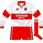1998-2001:
Change in the way Sperrin Metals logo appeared on long-sleeved jerseys, which were used for three years..