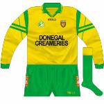 1997-99:
Long-sleeved jersey in O'Neills' Tara design.