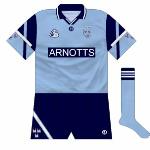 1994-98:
A brand-new style, fairly attractive though the white stripe on the sleeves looked unfinished.