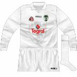 2004-05:
Long-sleeved version.