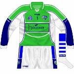 2008:
Against Longford, who also wore white, another goalkeeper change was required, with a green kit in the style of the blue shirt used.