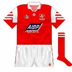 1995:
Another new style, which O'Neills christened 'Three Vs', used against Kildare and Dublin in the championship. The AIBP logo was also updated.