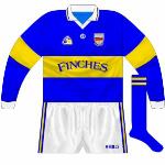 1996:
There was no long-sleeve version of the Páirc design, so a plainer type was used for winter games.